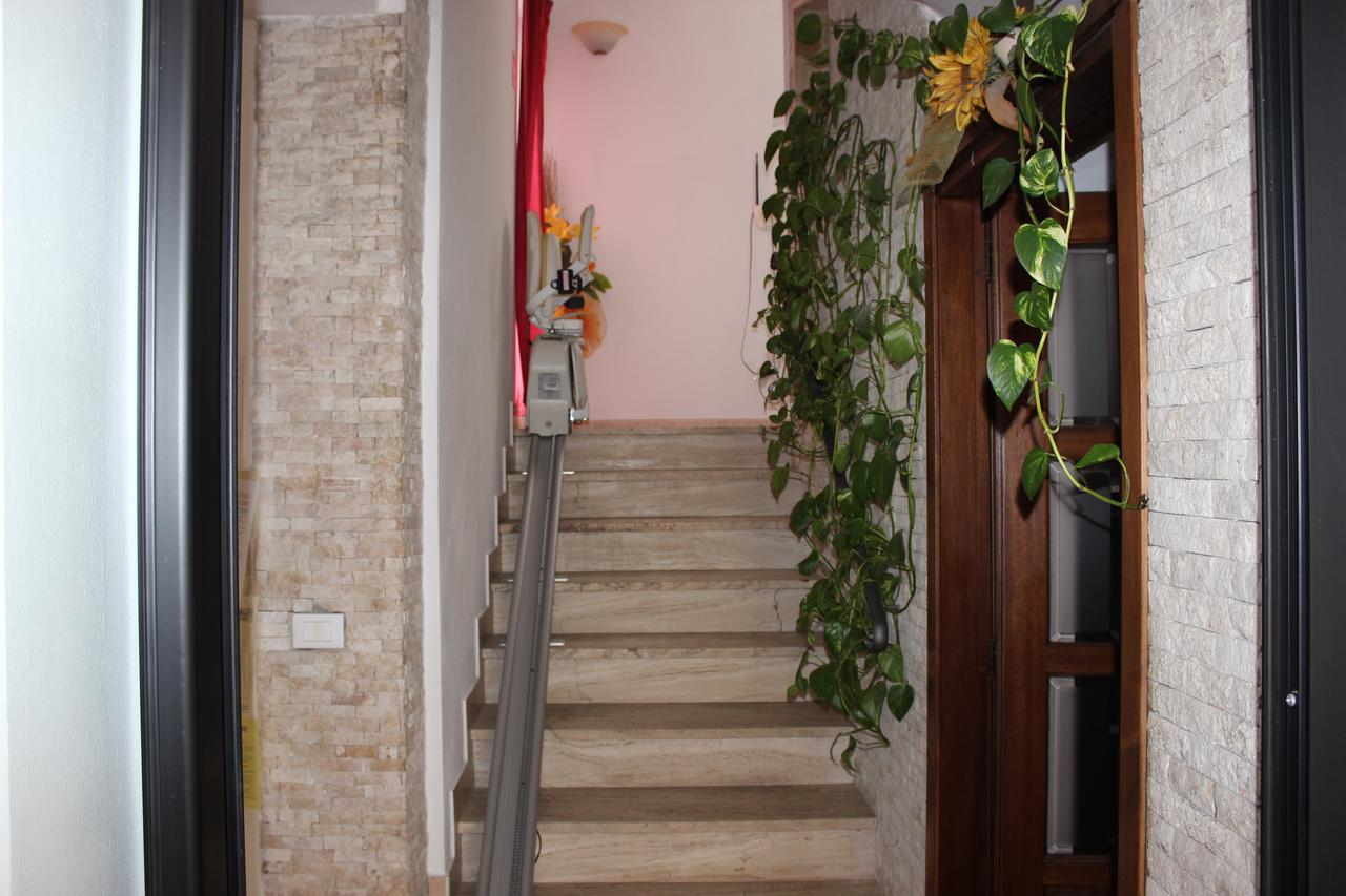 Albergo Ristorante Pizzeria La Bocca Di Bacco 아바디아산살바토레 외부 사진